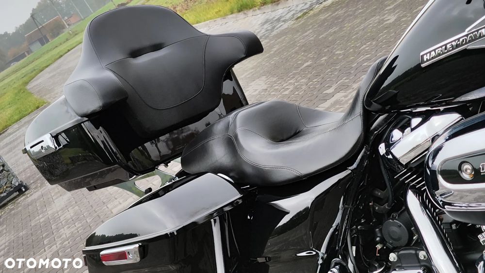 Harley-Davidson Touring Road Glide - 16