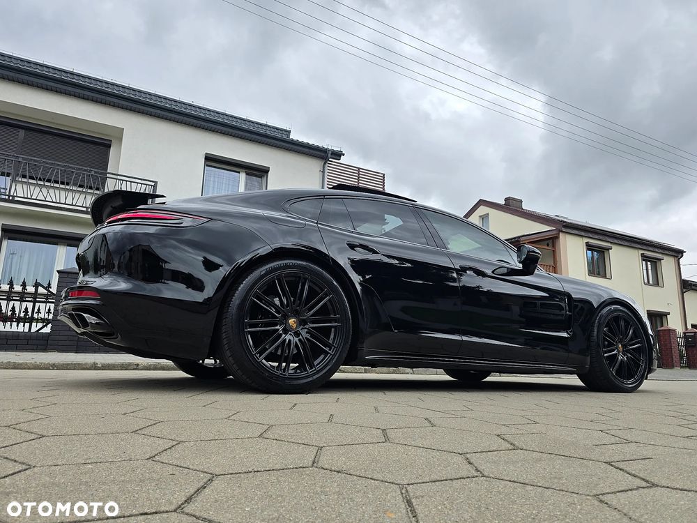 Porsche Panamera - 33