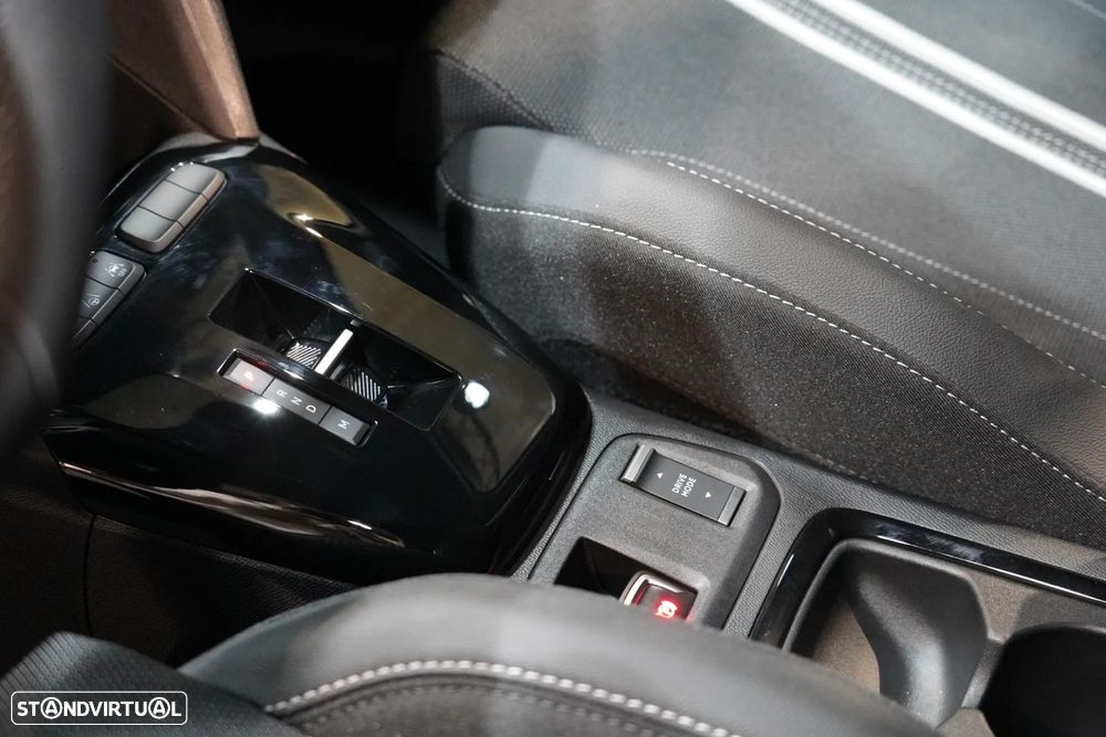 Opel Corsa 1.2 T GS - 18