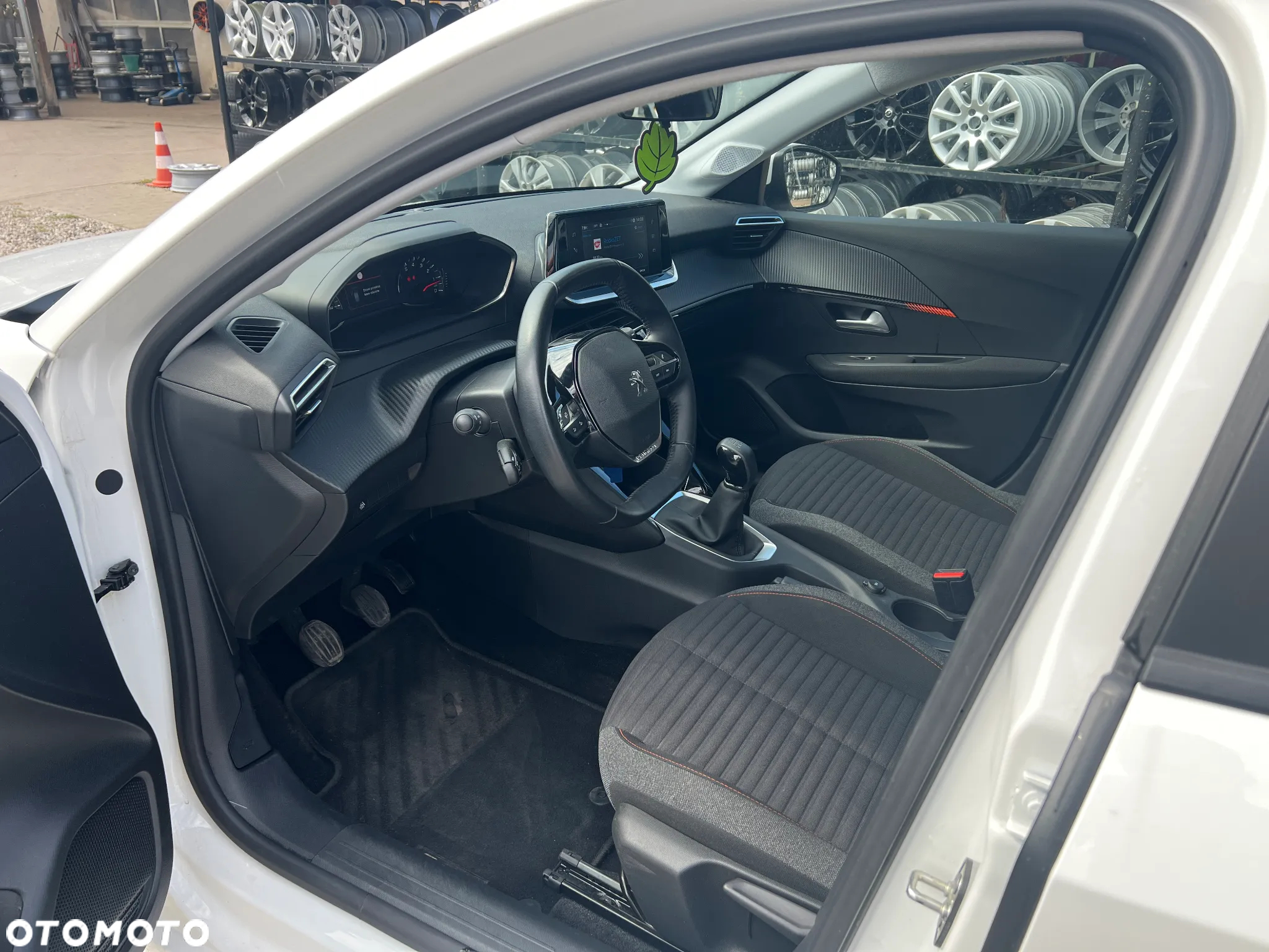 Peugeot 208 PureTech 75 Active - 8