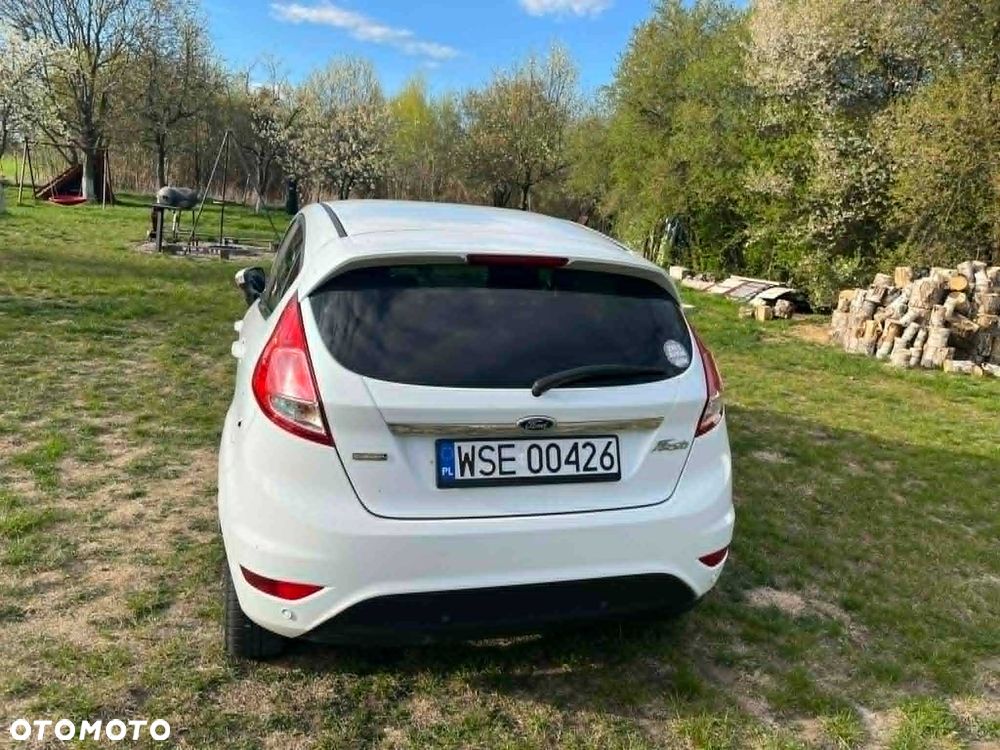 Ford Fiesta - 2