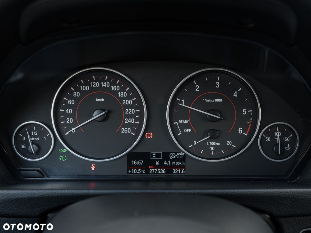 BMW Seria 3 318d Sport Line - 23