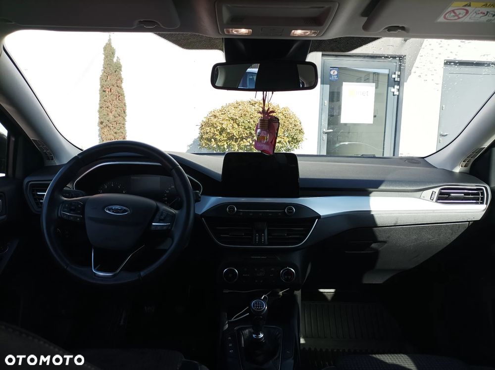 Ford Focus 1.0 EcoBoost Active - 6