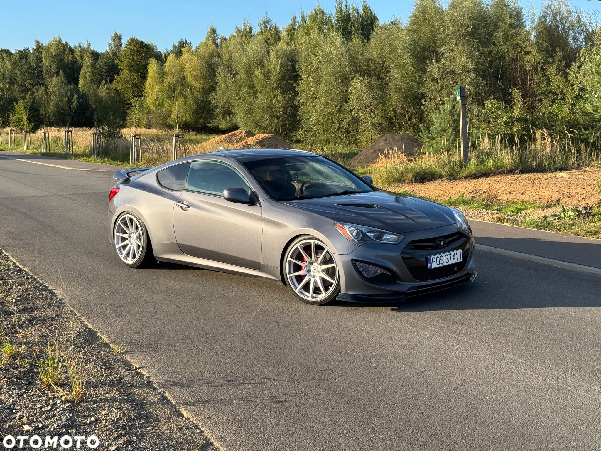 Hyundai Genesis Coupe - 2