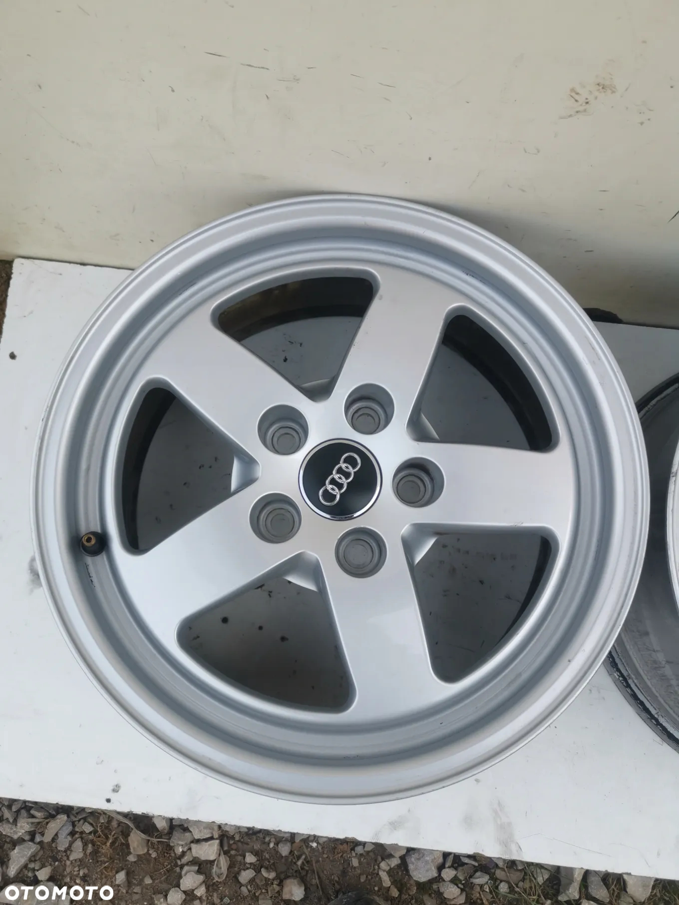ALUFELGI ORYGINAŁ AUDI VW SKODA SEAT  5X112 R16 ET35 7Jx Otwór 57,1 mm - 6