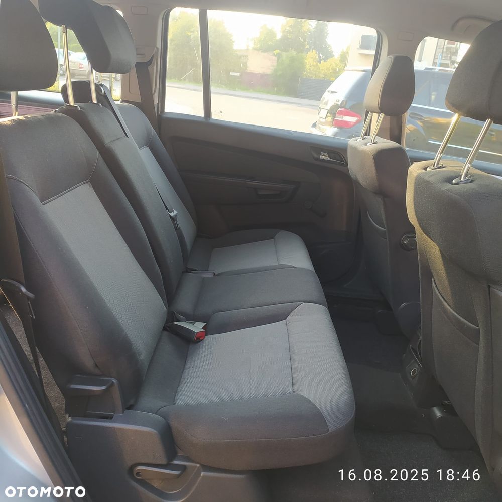 Opel Zafira 1.9 CDTI - 4