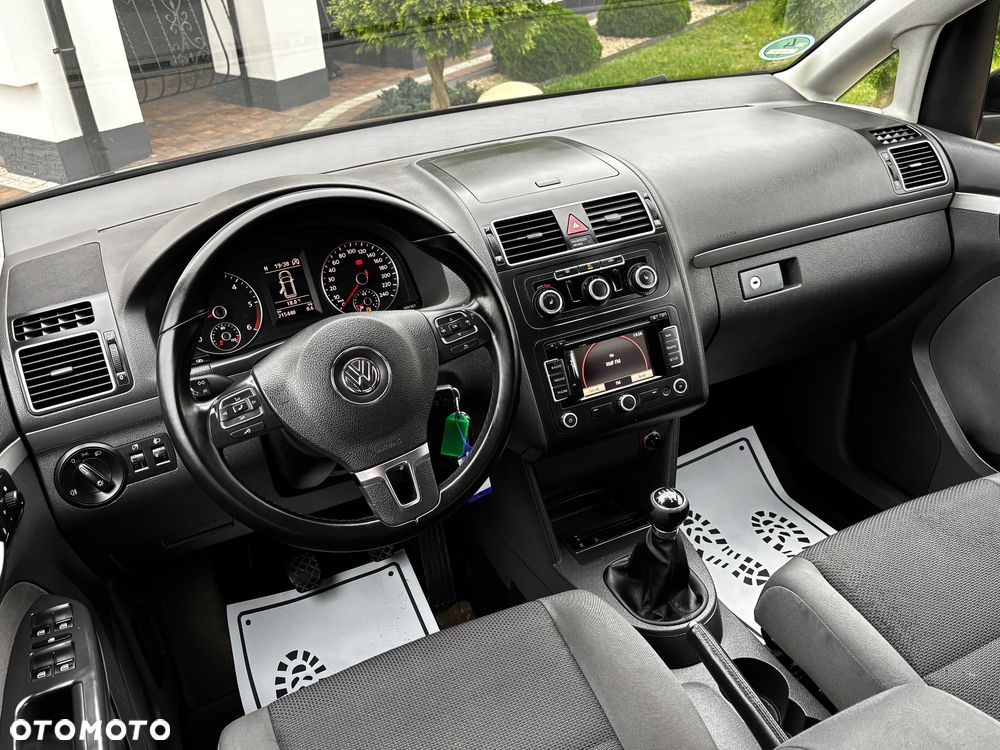 Volkswagen Touran 1.6 TDI DPF BlueMotion Technology Life - 23