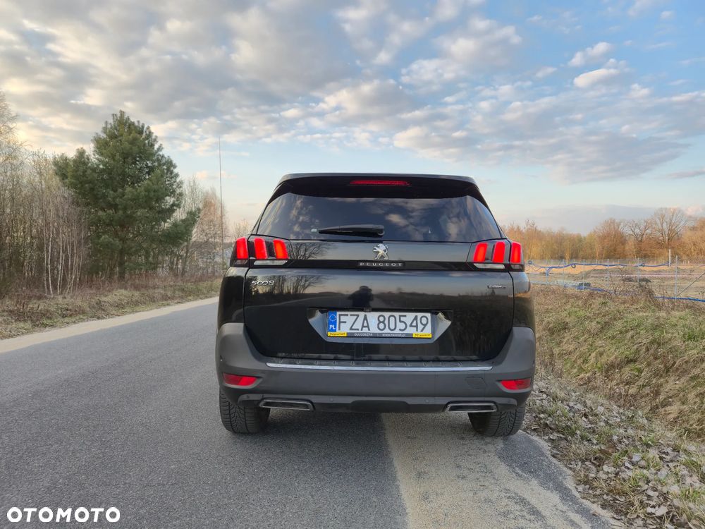 Peugeot 5008 - 4
