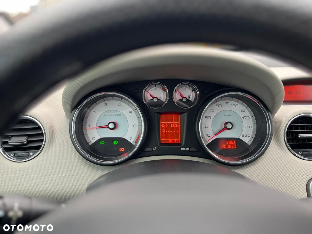 Peugeot 308 120 VTi Allure - 32