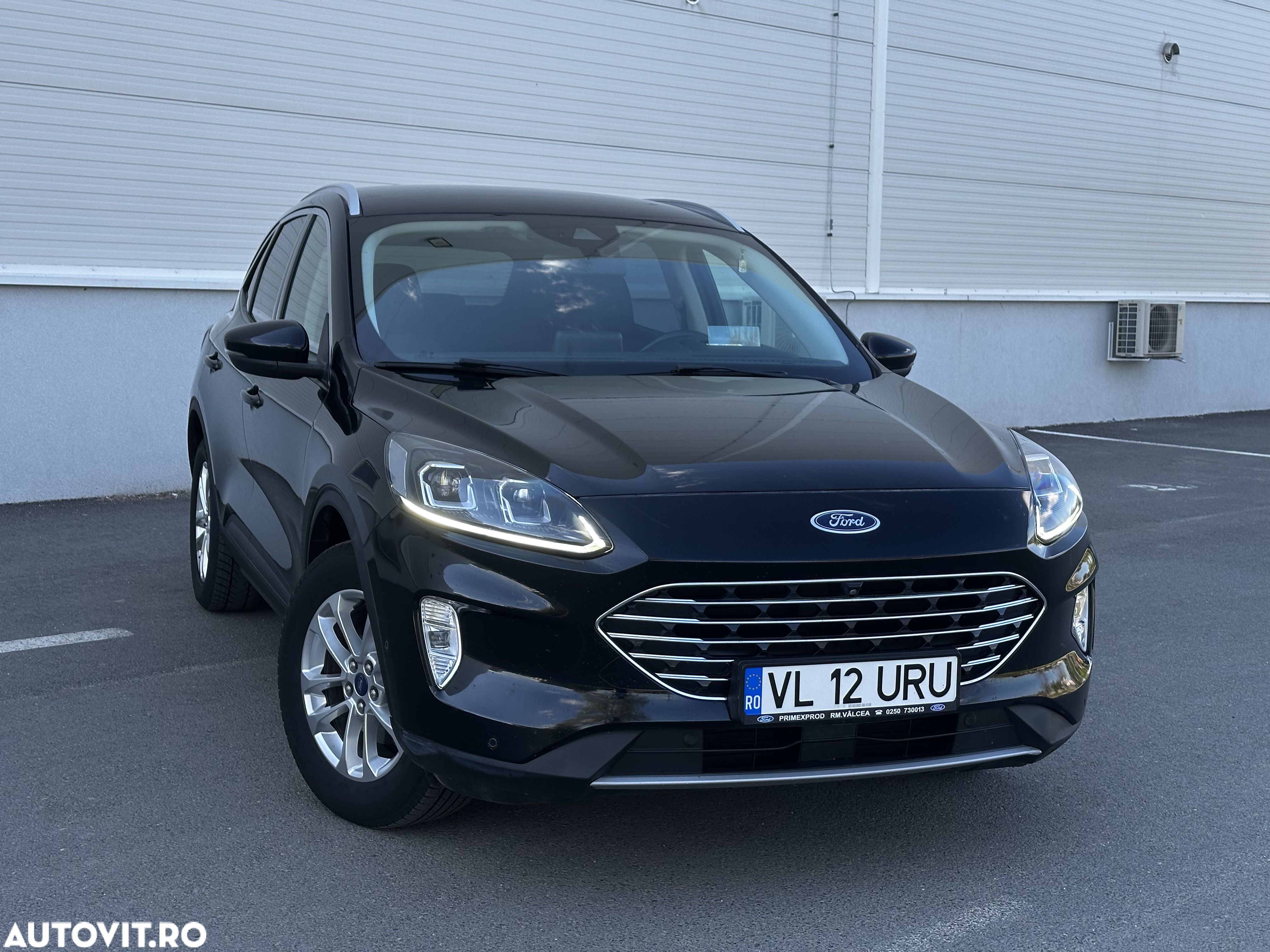Ford Kuga 1.5 EcoBoost FWD Titanium - 1