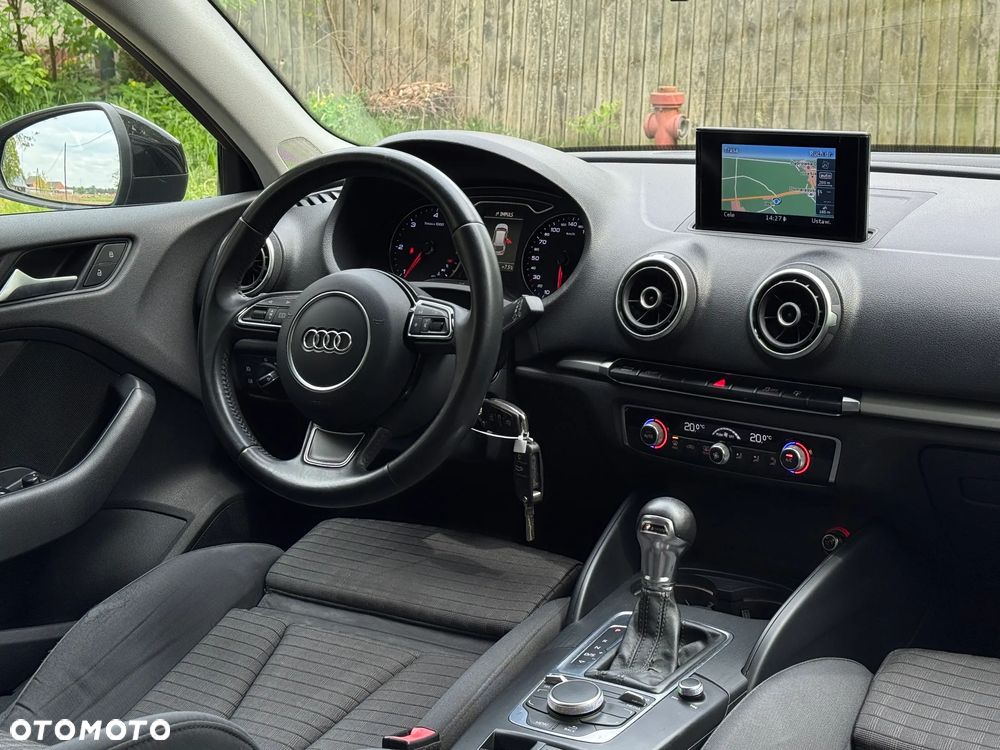 Audi A3 Sportback 1.6 TDI (clean diesel) S tronic S line Sportpaket - 8