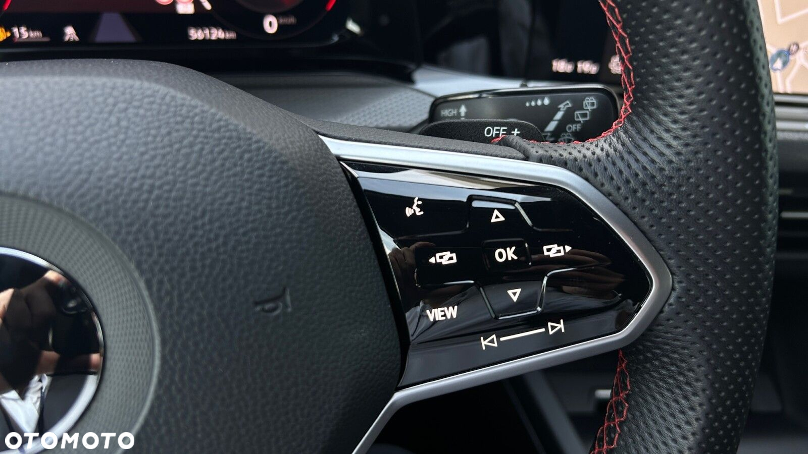 Volkswagen Golf - 18
