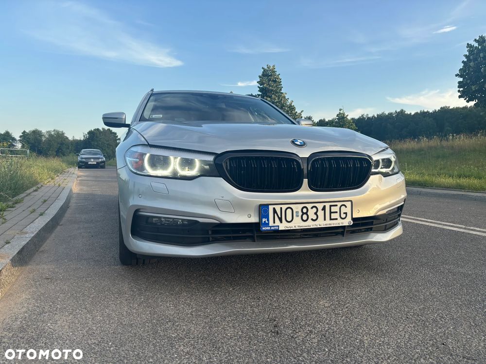 BMW Seria 5 530d xDrive - 1