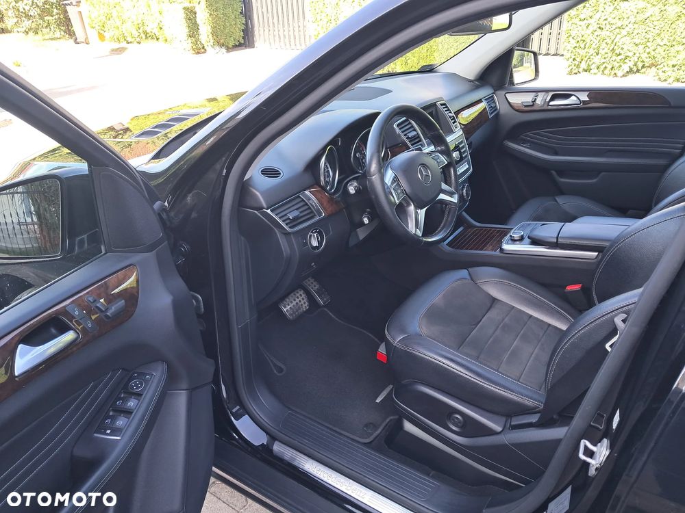 Mercedes-Benz ML 350 BlueTec 4-Matic - 6