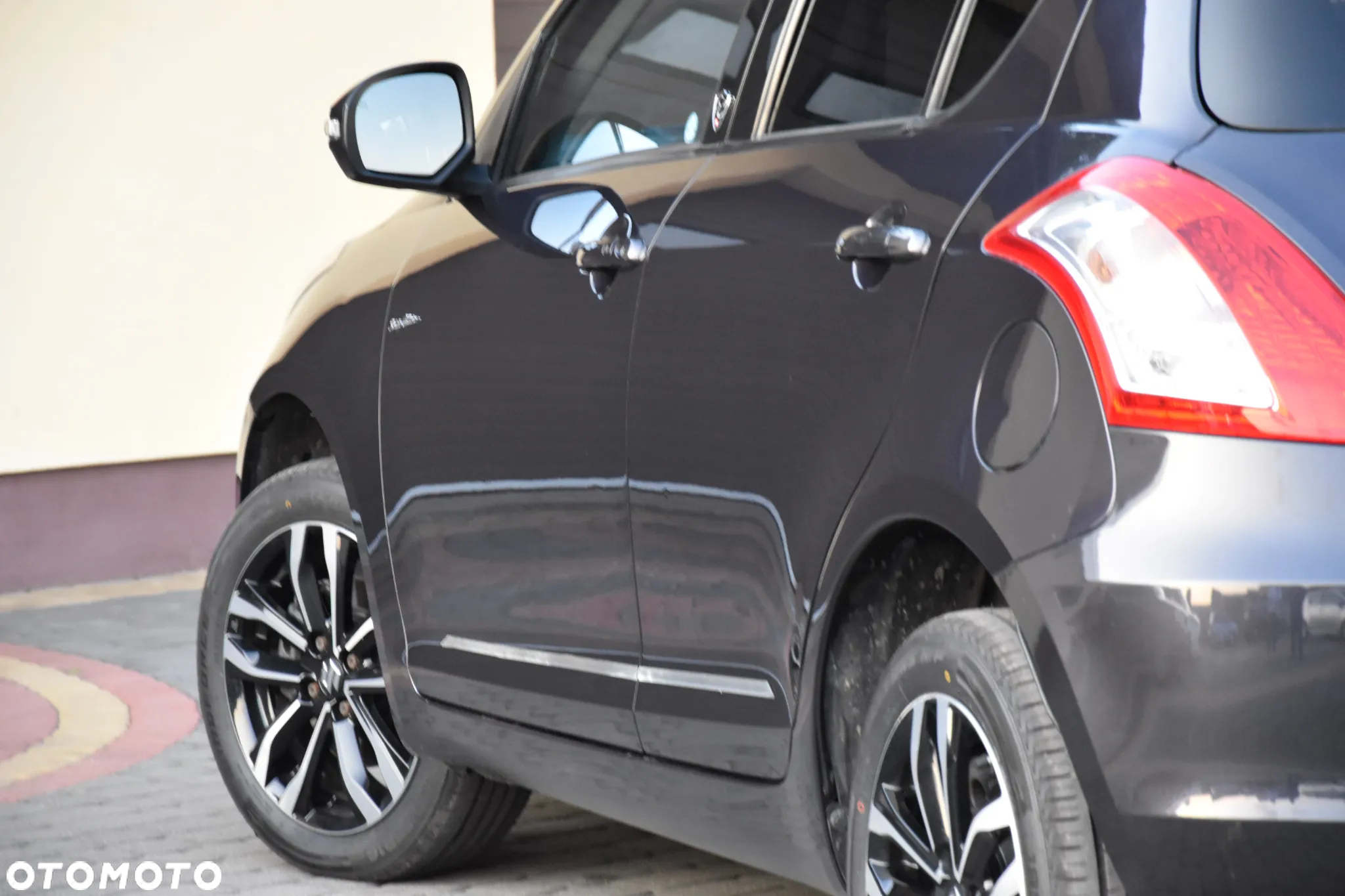 Suzuki Swift 1.2 4x4 Club - 8