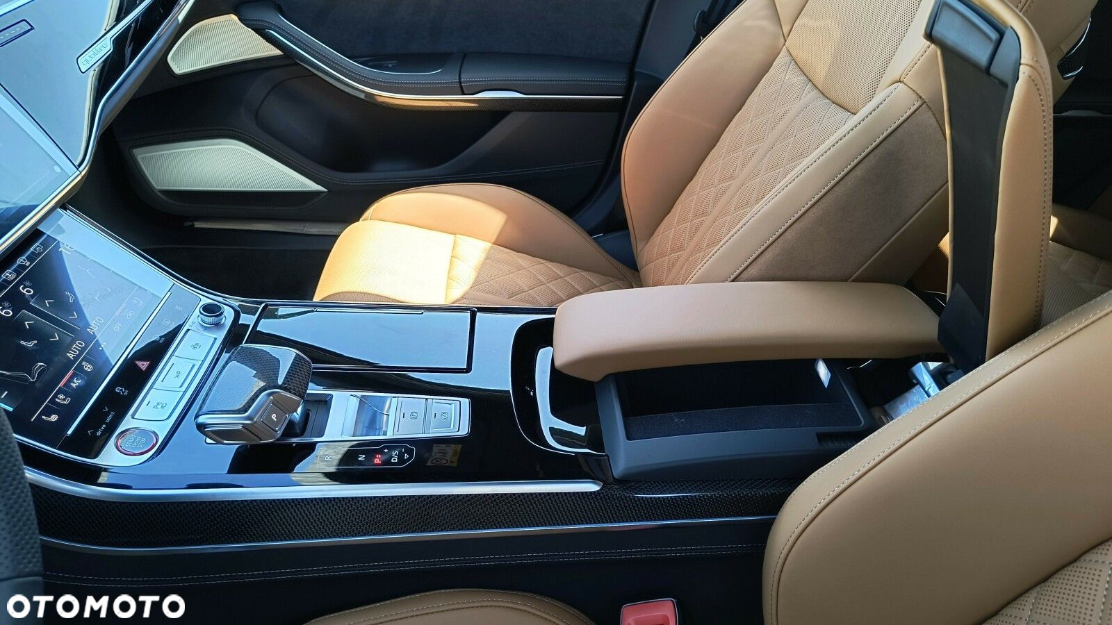 Audi S8 - 40