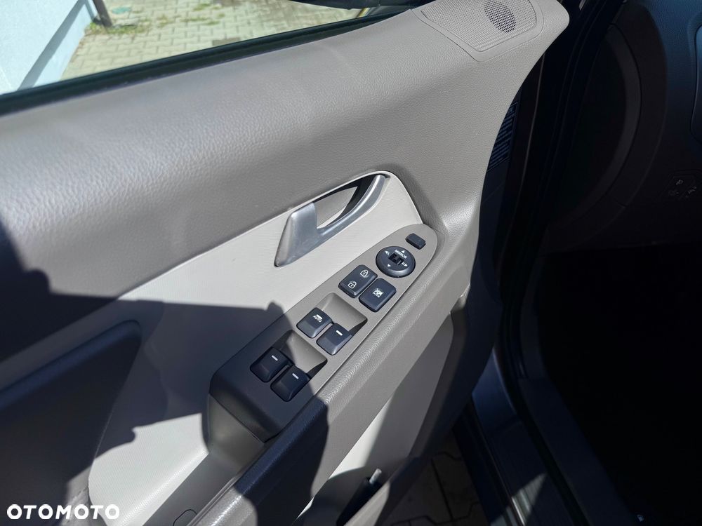 Kia Sportage 2.0 CRDI M 2WD - 26