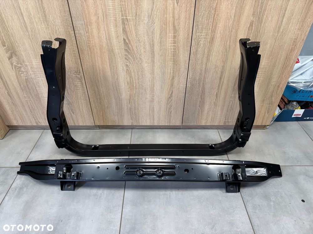 Dodge Durango 19- pas przód wzmocnienie