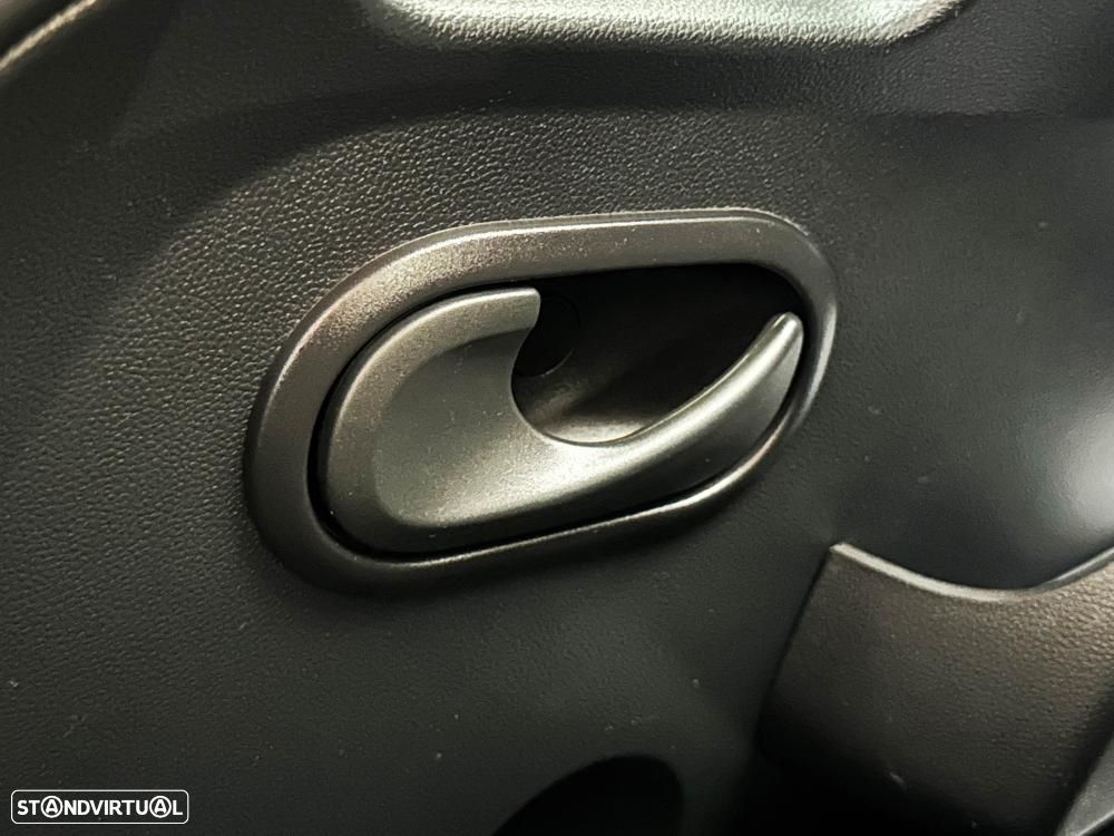 Renault Master L2H2 2.3 DCi 135cv Confort - 35