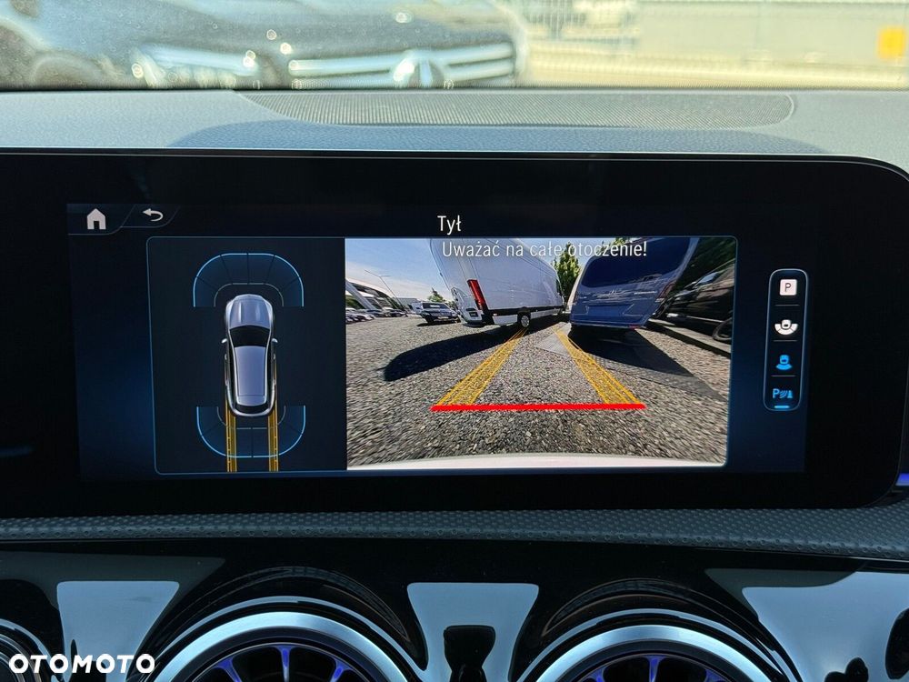 Mercedes-Benz CLA 180 AMG Line 7G-DCT - 22