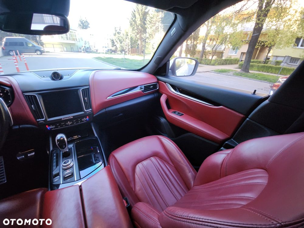 Maserati Levante Q4 - 17