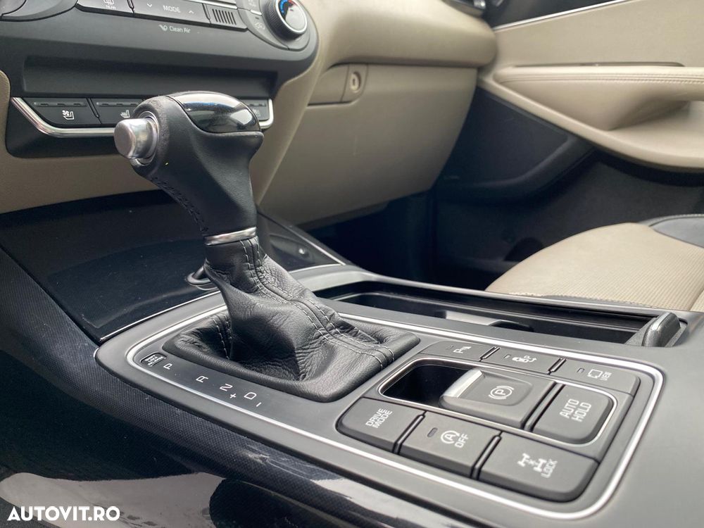 Kia Sorento 2.2 DSL 6AT 4x4 Cosmo - 17