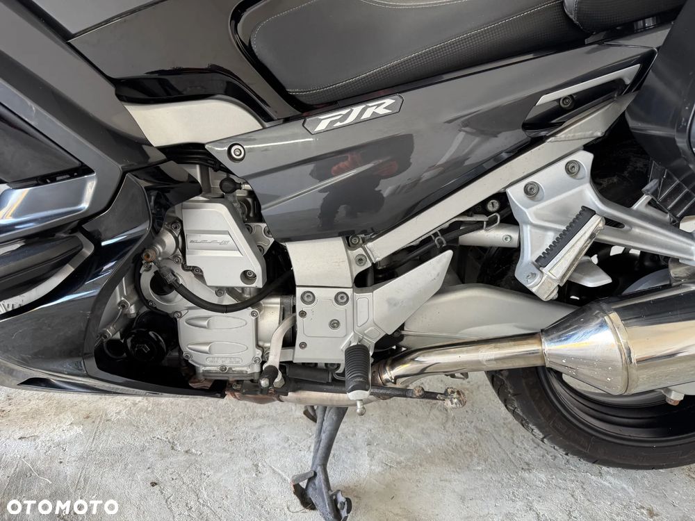 Yamaha FJR - 31
