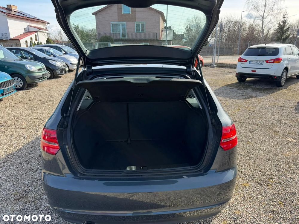 Audi A3 Sportback 2.0 TDI Ambiente - 24