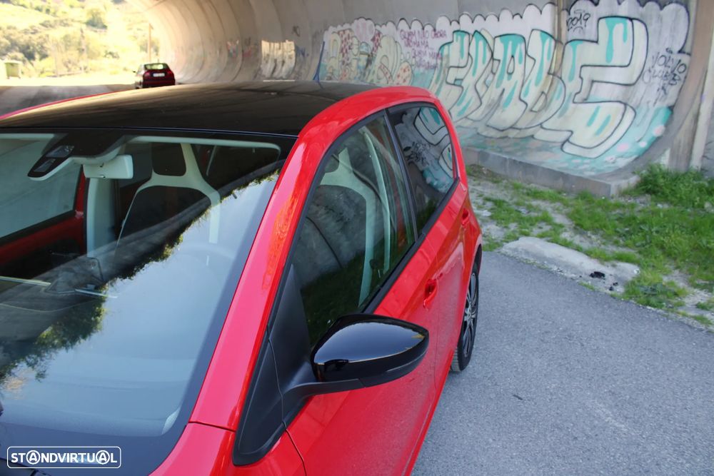 VW Up! 1.0 BMT High Auto - 41