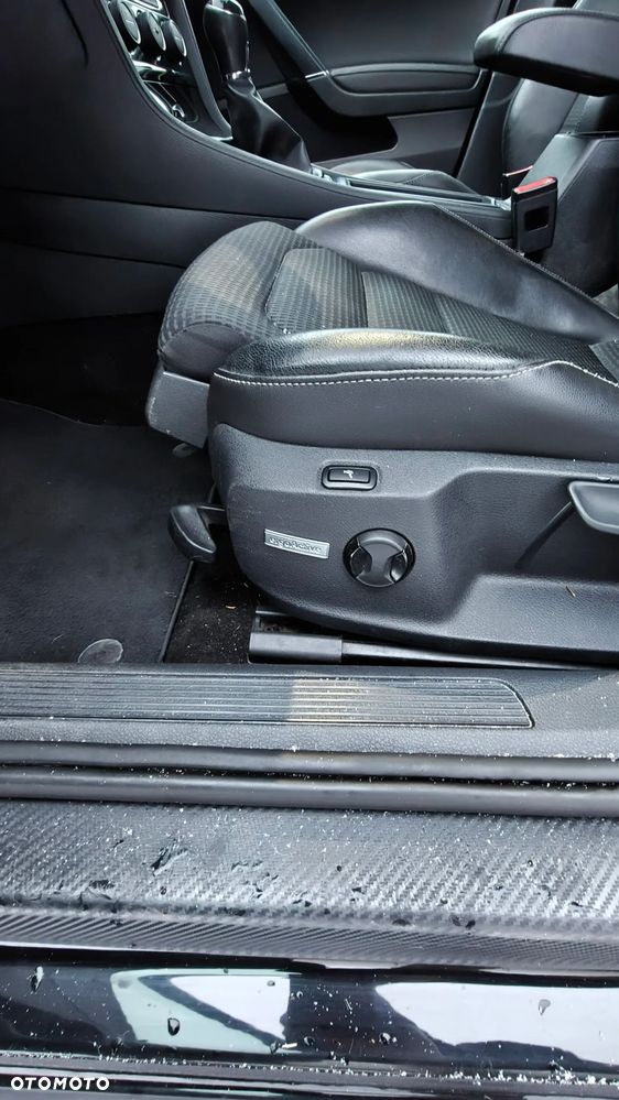 Volkswagen Golf 2.0 TDI BMT Highline EU6 - 19