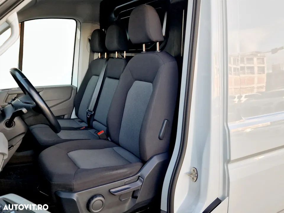 Volkswagen Crafter - 12