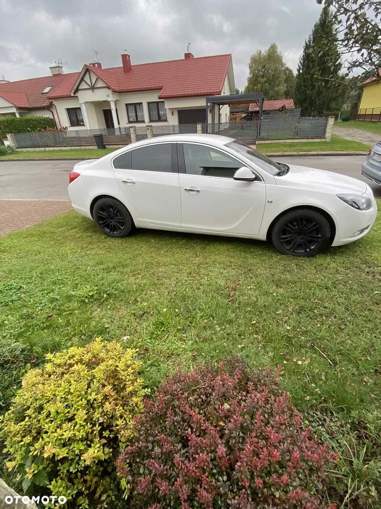 Opel Insignia - 1