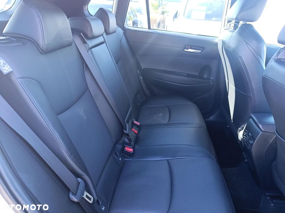 Toyota Corolla Cross 2.0 Hybrid Executive - 17