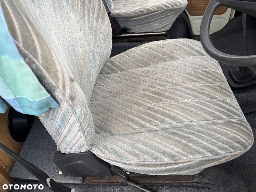 Volkswagen Transporter - 8