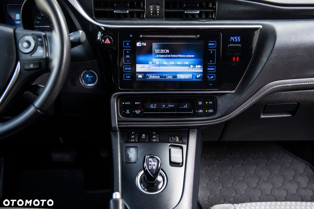 Toyota Auris - 32