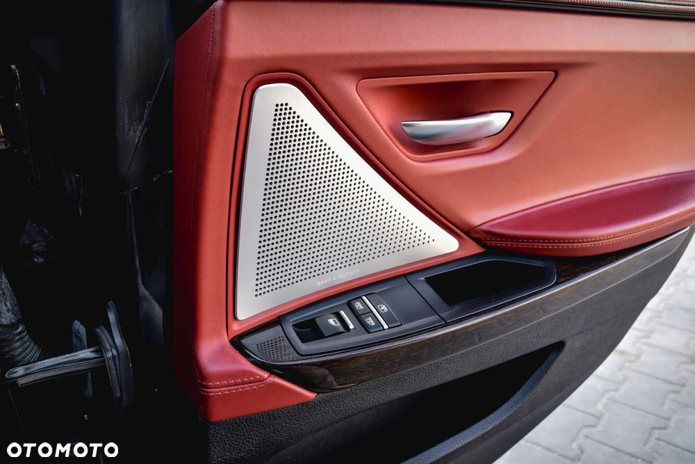 BMW Seria 6 650i xDrive - 33