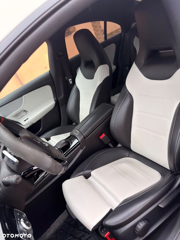 Mercedes-Benz CLA - 20