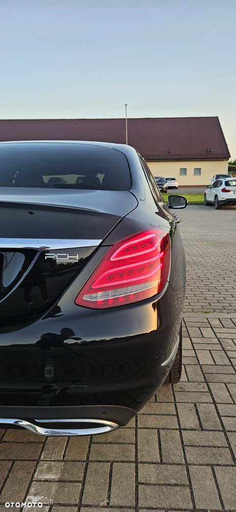 Mercedes-Benz Klasa C 180 (BlueTEC) d AMG Line - 24