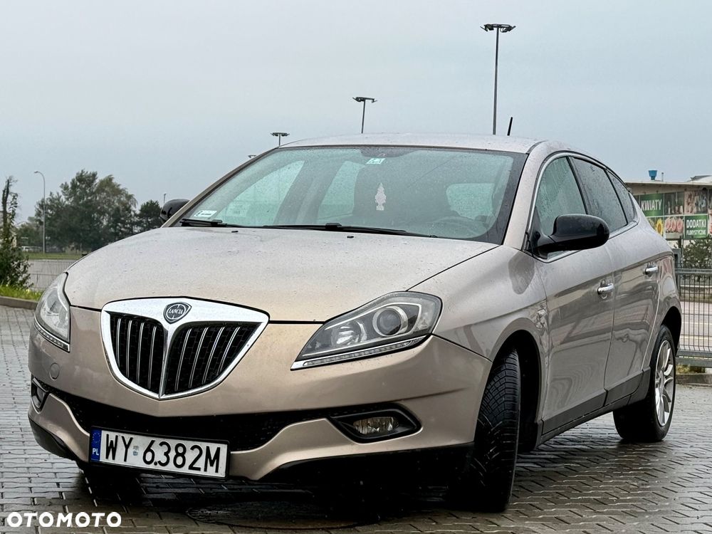 Lancia Delta 1.6 MJ Platino - 6