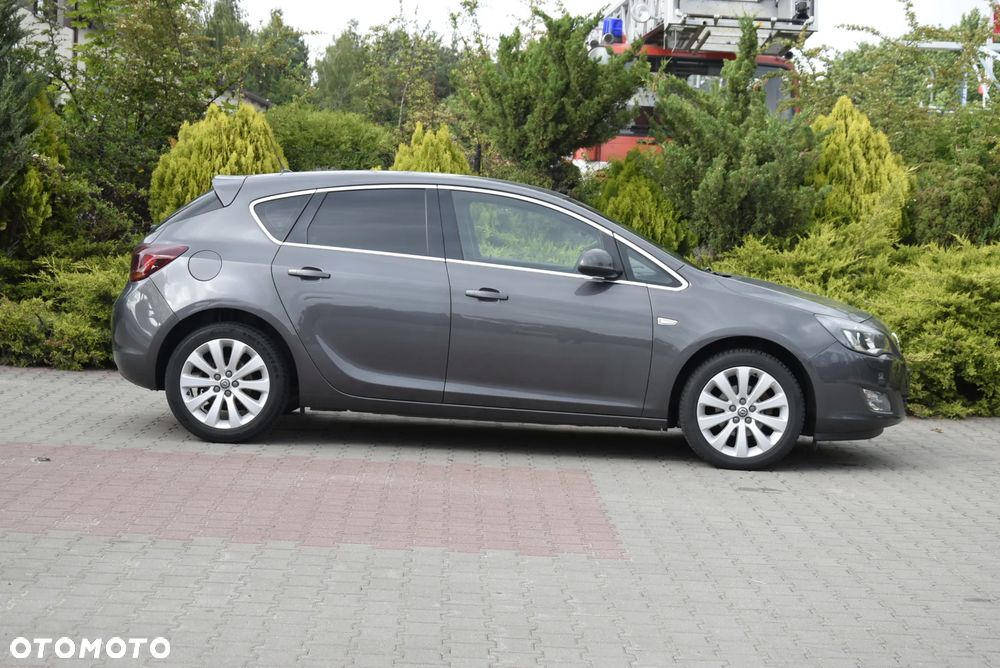 Opel Astra 1.6 Enjoy EU6 - 13