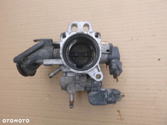 PRZEPUSTNICA KOMPLETNA TOYOTA YARIS 1.0 16V 1SZ - 7