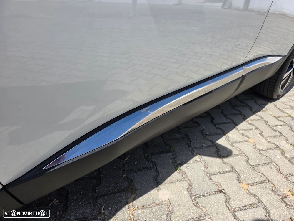 Peugeot 3008 1.2 PureTech Allure Pack - 33