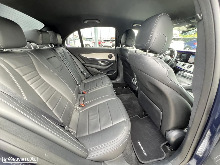 Mercedes-Benz E 300 de AMG Line - 24