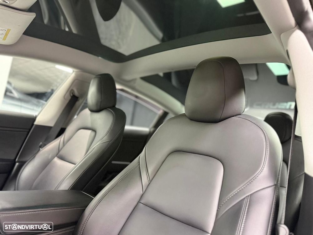 Tesla Model 3 Long-Range Dual Motor AWD - 12