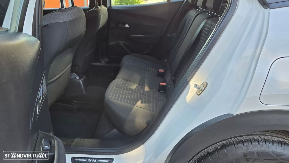 Peugeot 2008 1.2 PureTech Active - 18