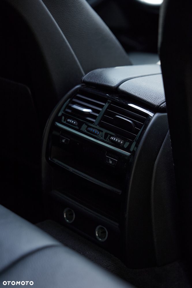 BMW Seria 5 540i xDrive M Sport sport - 31