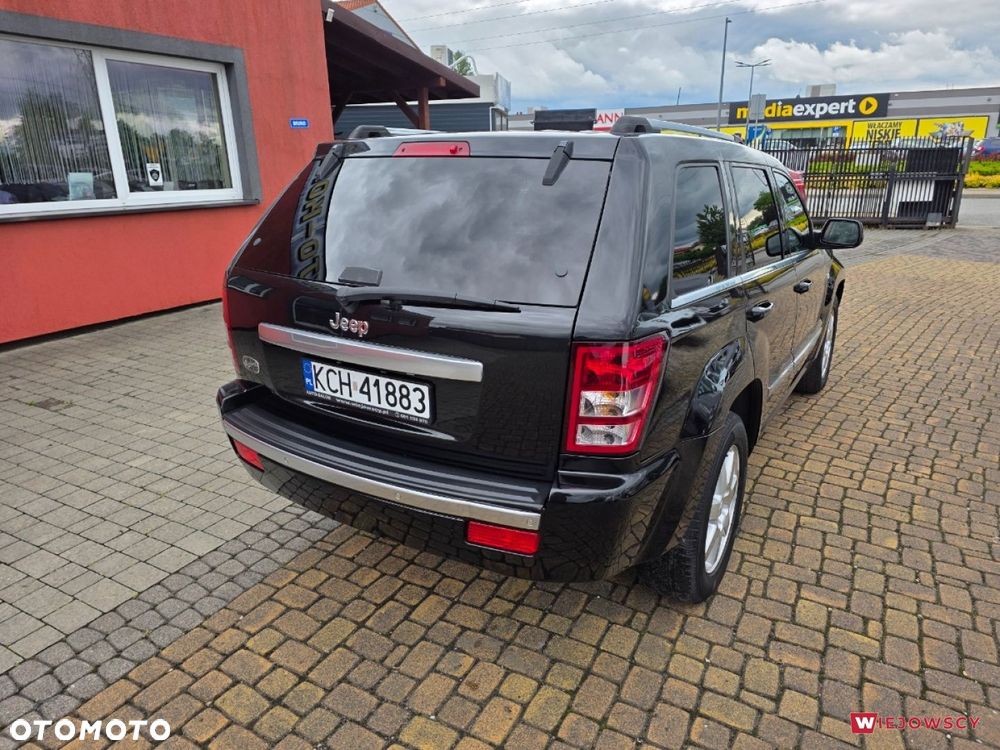Jeep Grand Cherokee - 11