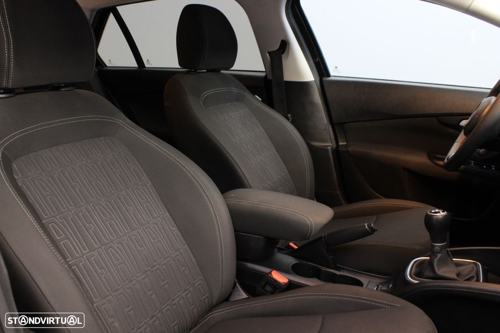 Fiat Tipo Station Wagon Cross 1.0 GSE T3 Cross - 21