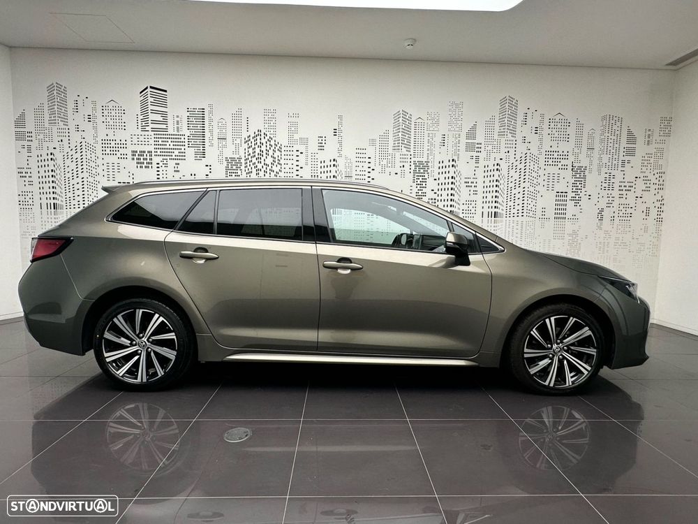 Toyota Corolla Touring Sports 1.8 Hybrid Comfort+P.Sport - 17