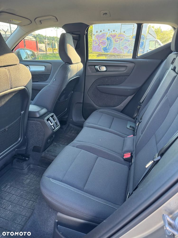 Volvo XC 40 T3 Momentum Pro - 18